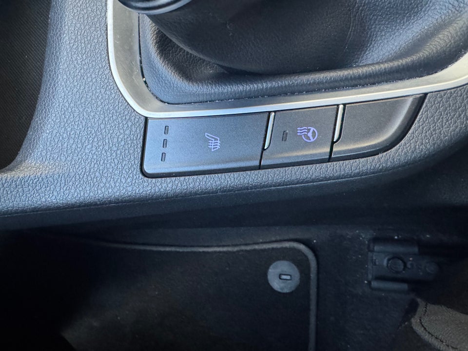 Hyundai i30 1,6 CRDi 115 Trend stc. 5d