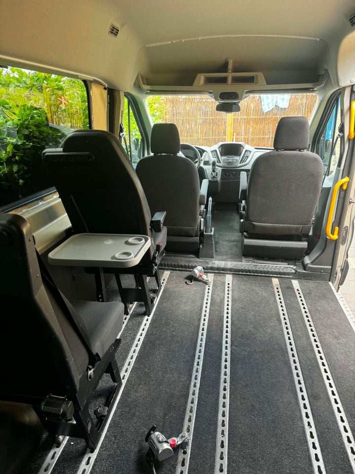 Ford Transit 350 L2 Kombi 2,0 TDCi 130 Ambiente H2 FWD