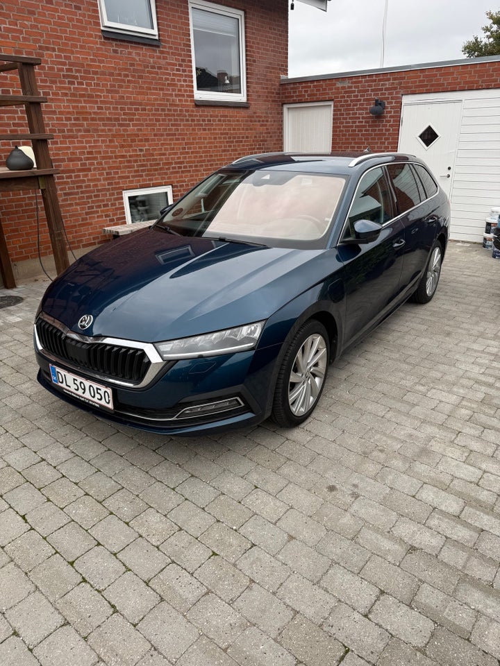Skoda Octavia 1,4 TSi iV Plus Combi DSG 5d