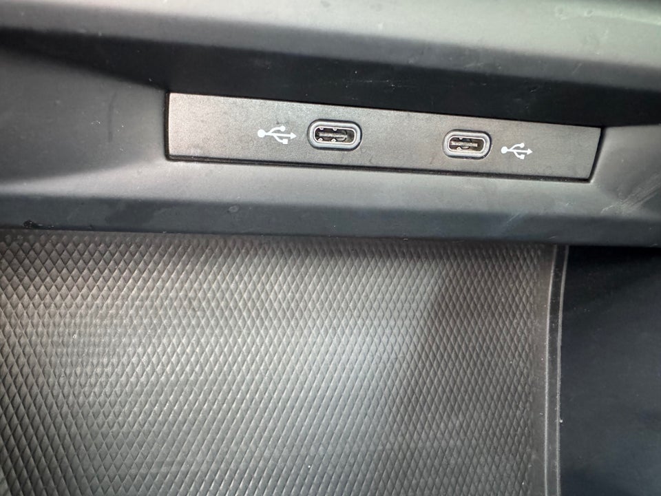 VW Golf VIII 1,5 eTSi 130 Life DSG 5d