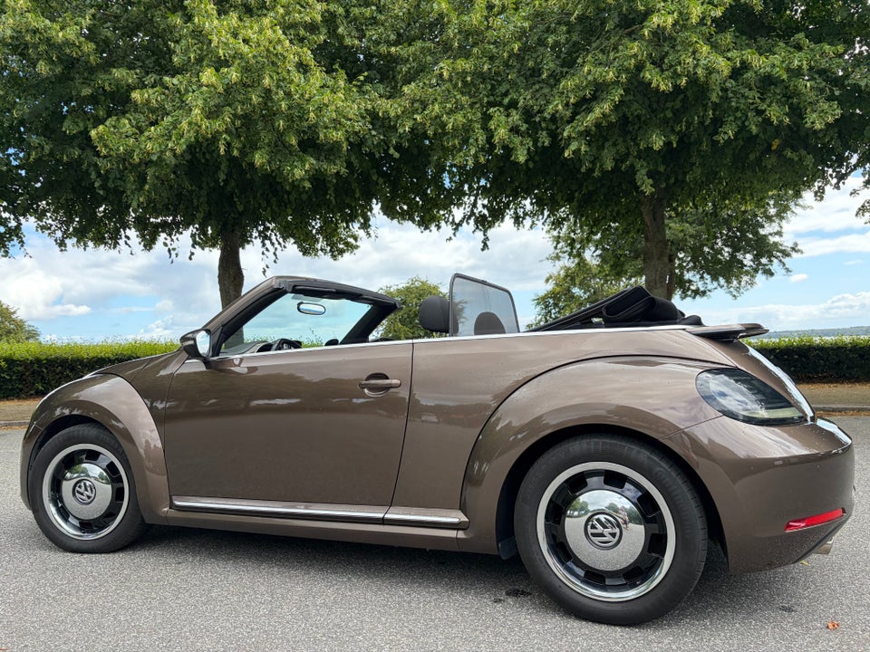 VW The Beetle 1,2 TSi 105 Design Cabriolet BMT 2d