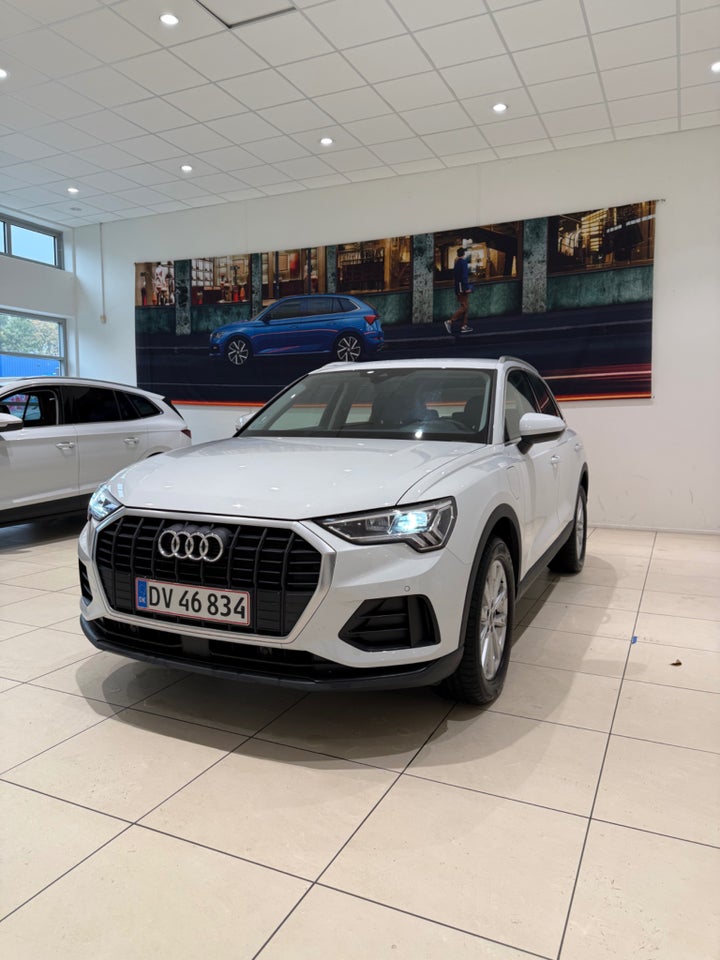 Audi Q3 45 TFSi e Attitude+ S-tr. 5d