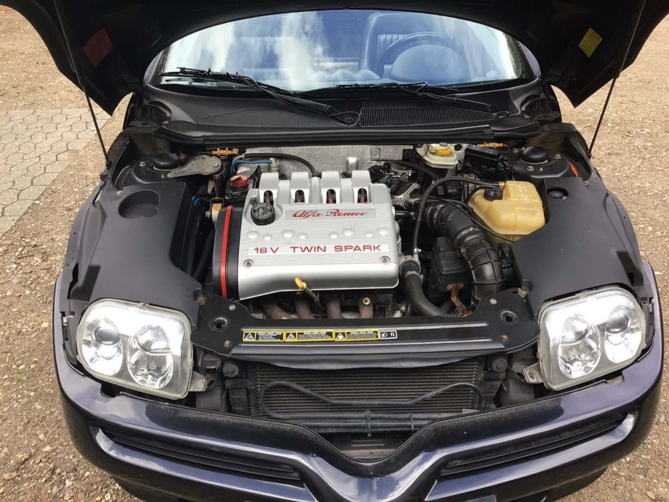 Alfa Romeo Spider 2,0 TS 16V 2d