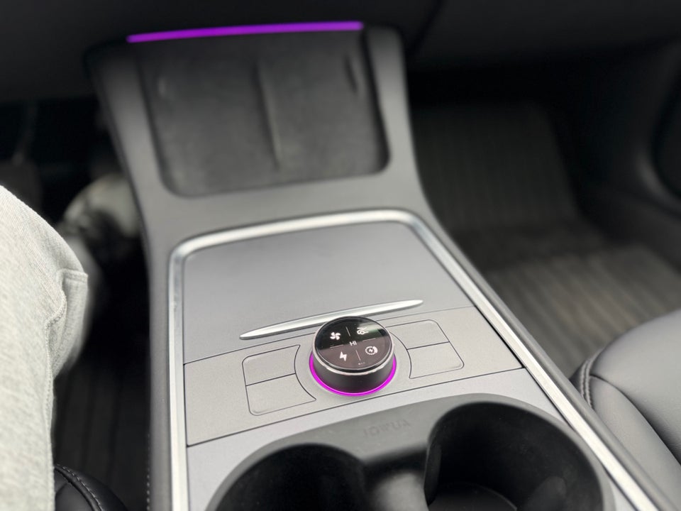 Tesla Model 3 Standard Range+ RWD 4d