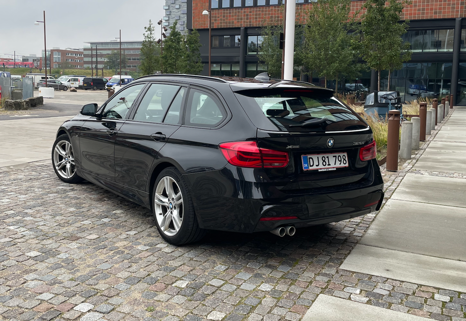 BMW 320i 2,0 Touring M-Sport xDrive aut. 5d