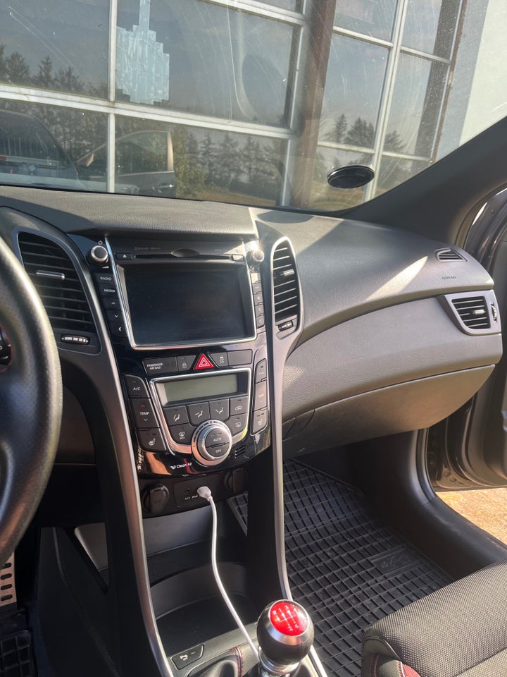 Hyundai i30 1,6 T-GDi Sport 5d