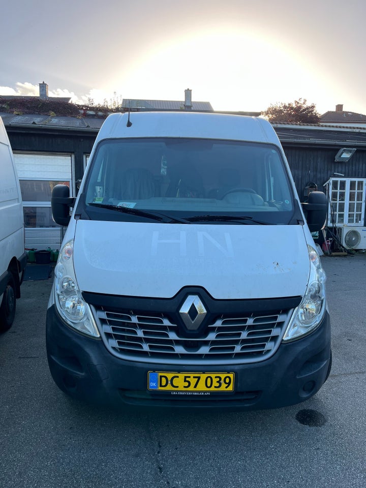 Renault Master III T35 2,3 dCi 145 L1H1 Kassevogn