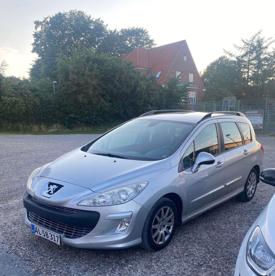 Peugeot 308 1,6 HDi 109 Comfort+ stc. 5d