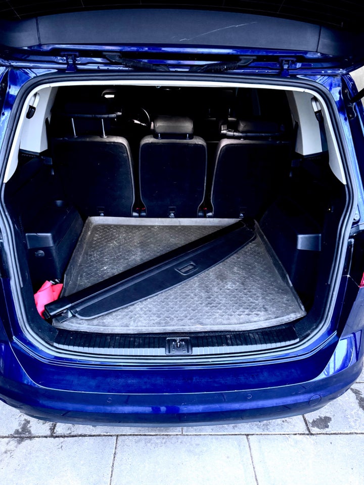 VW Touran 1,6 TDi 115 Comfortline Connect DSG 7prs 5d