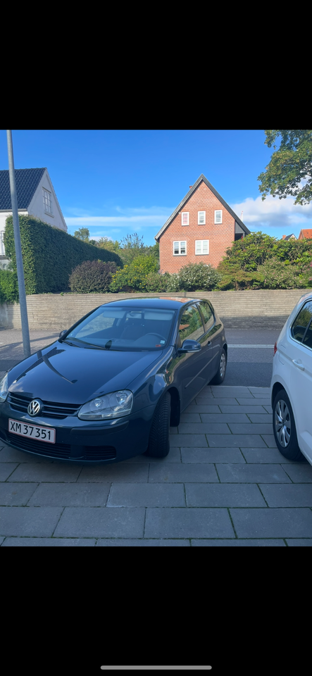 VW Golf V 1,6 Trendline 5d