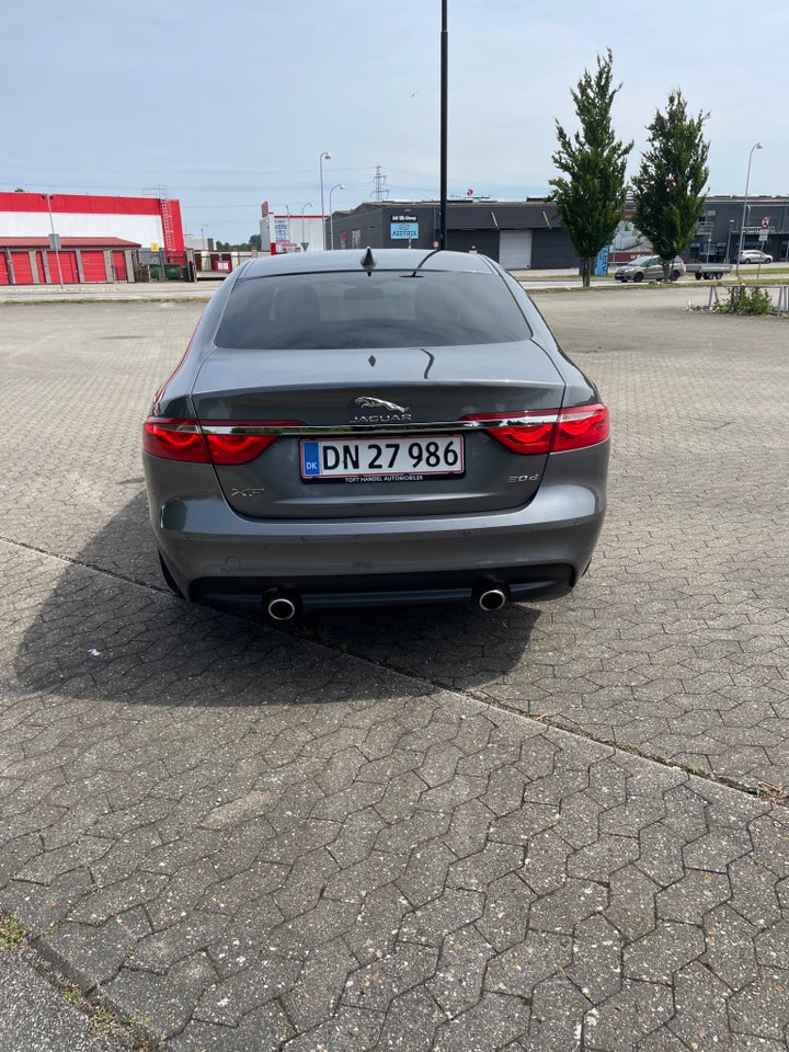 Jaguar XF 3,0 D300 Prestige aut. 4d