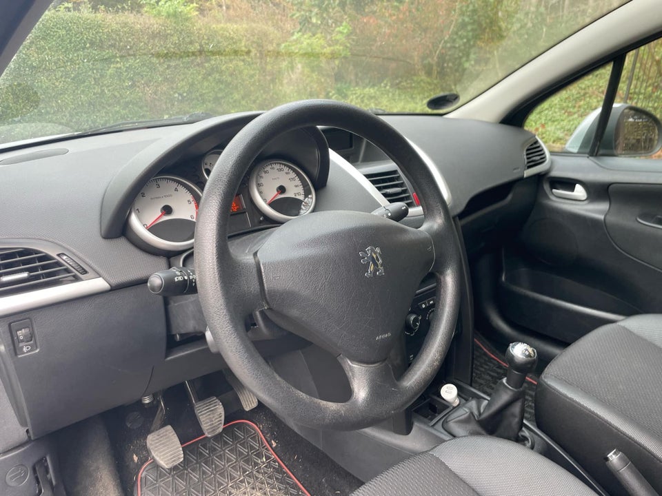 Peugeot 207 1,6 HDi 90 Comfort+ SW 5d