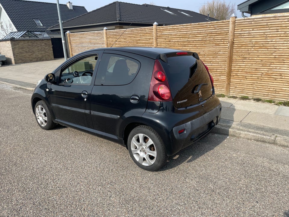 Peugeot 107 1,0 Trendy 2-tr. 5d