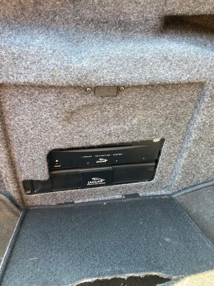Jaguar X-type 3,0 Deluxe aut. 4d