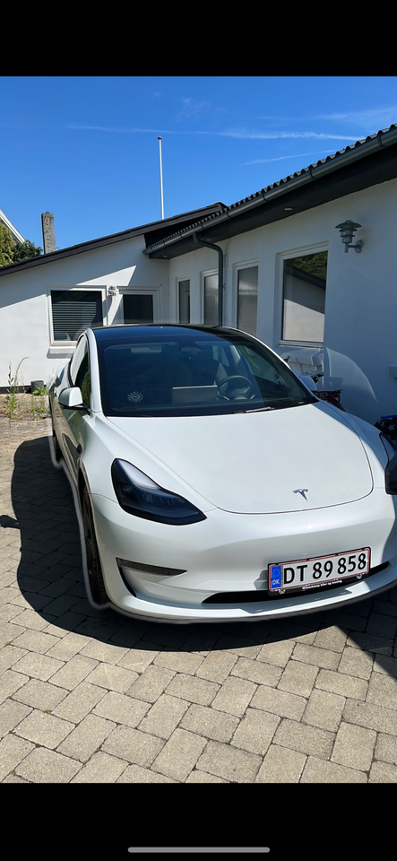 Tesla Model 3 Long Range AWD 4d