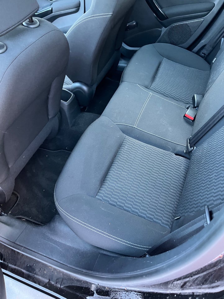 Peugeot 208 1,2 VTi 82 Active 5d