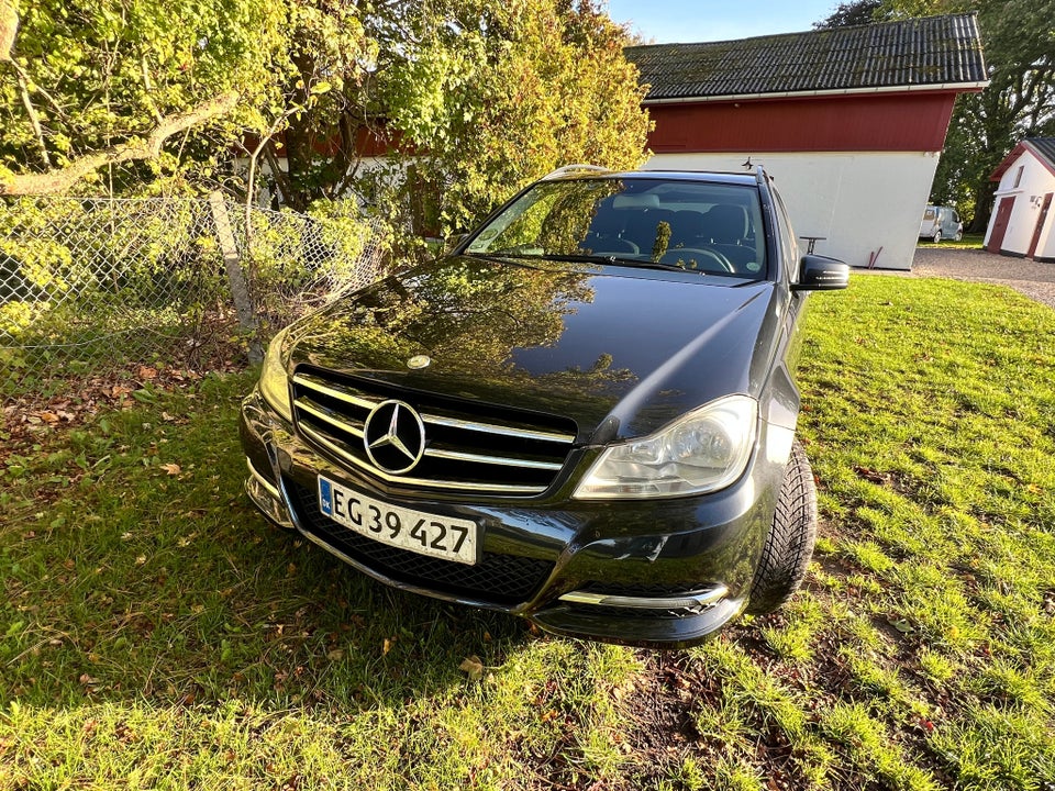 Mercedes C200 2,2 CDi stc. BE 5d