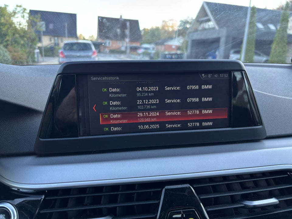 BMW 520d 2,0 Touring Connected aut. 5d
