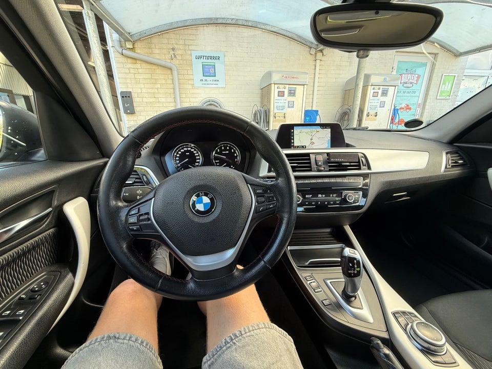 BMW 118i 1,5 Advantage aut. 5d