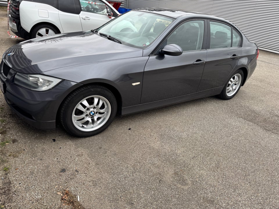 BMW 318d 2,0  4d
