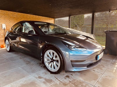 Tesla Model 3  Standard Range+ RWD 4d