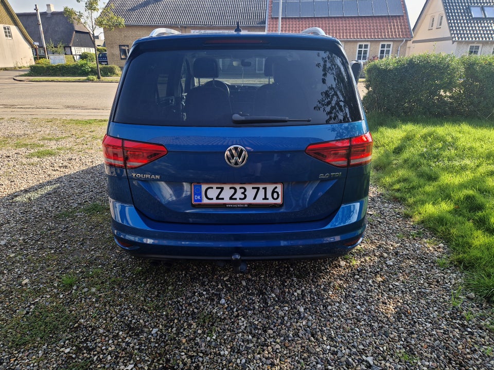 VW Touran 2,0 TDi 150 Highline 7prs 5d