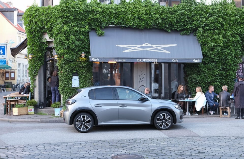 Peugeot e-208 50 GT Line 5d