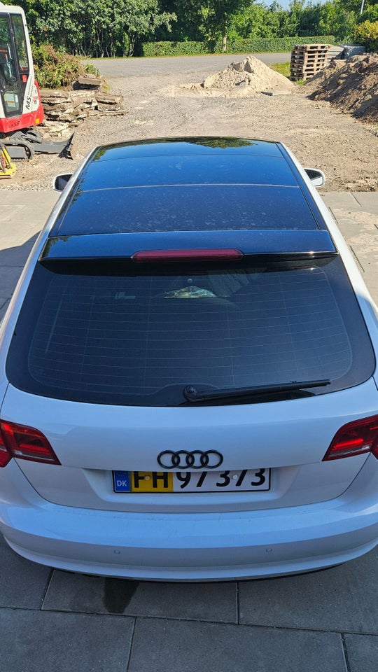 Audi A3 2,0 TDi Ambiente Sportback S-tr. Van 5d