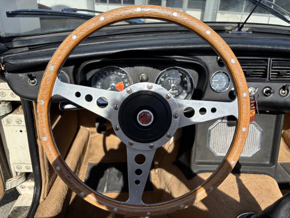 MG B 1,8 Roadster 2d