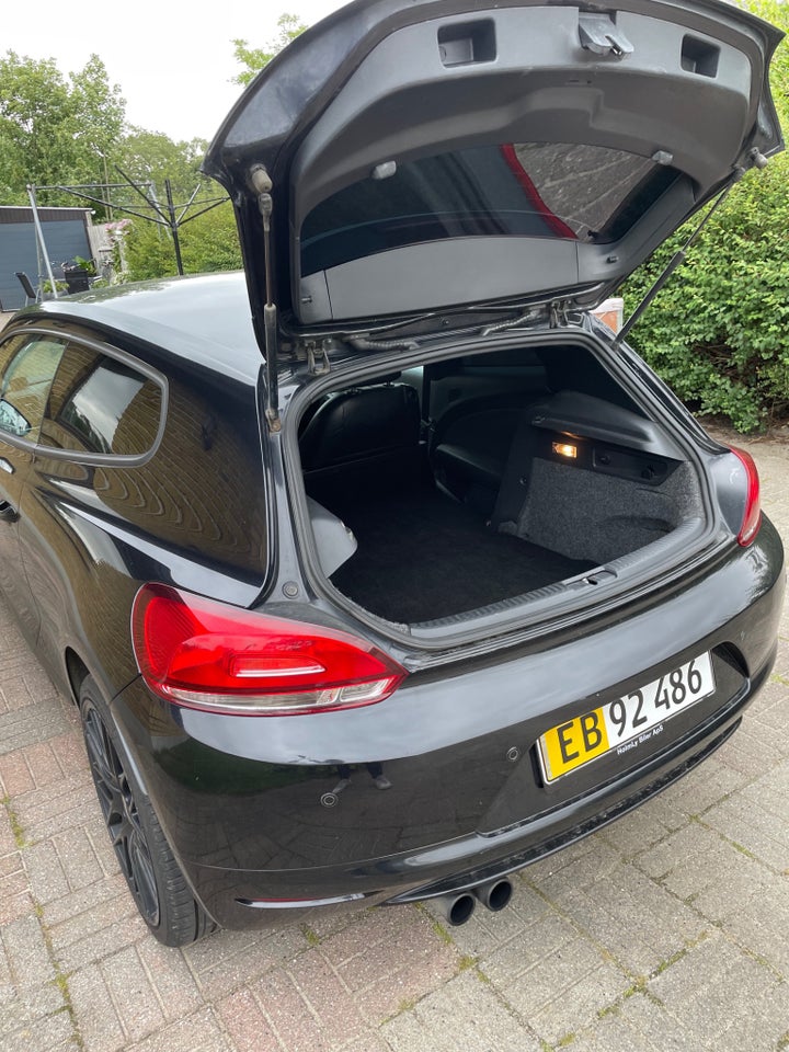 VW Scirocco 2,0 TSi 210 Sport Van 3d
