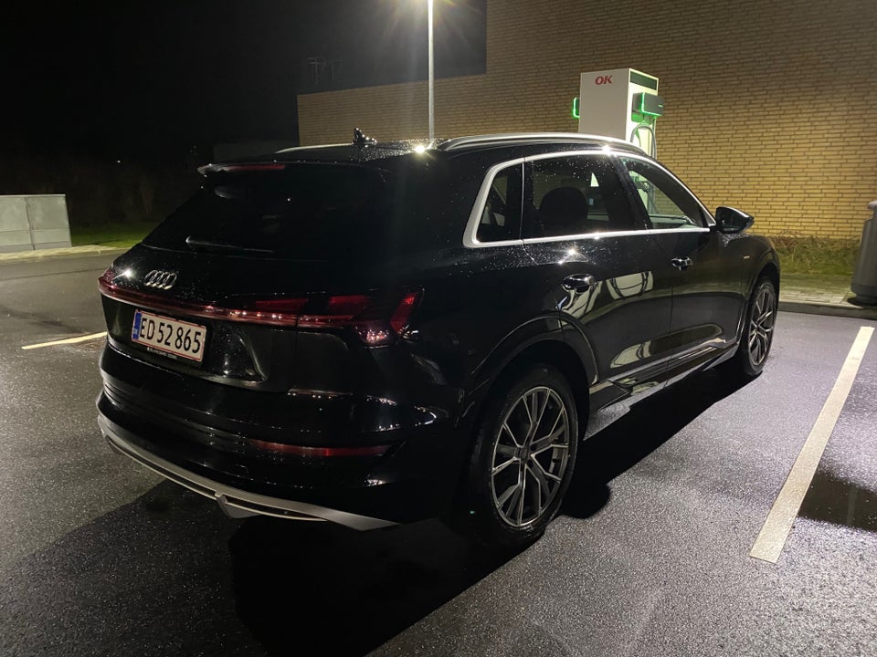 Audi e-tron 50 S-line quattro 5d