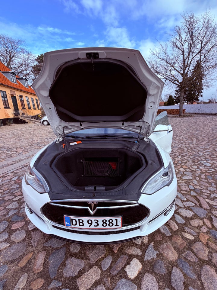 Tesla Model S 85 5d