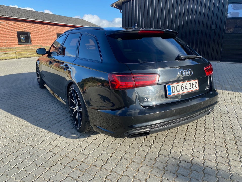 Audi A6 3,0 TDi 326 S-line Competition Avant quattro Tiptr. 5d