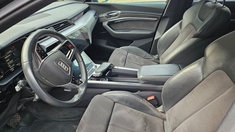 Audi e-tron 55 S-line quattro 5d