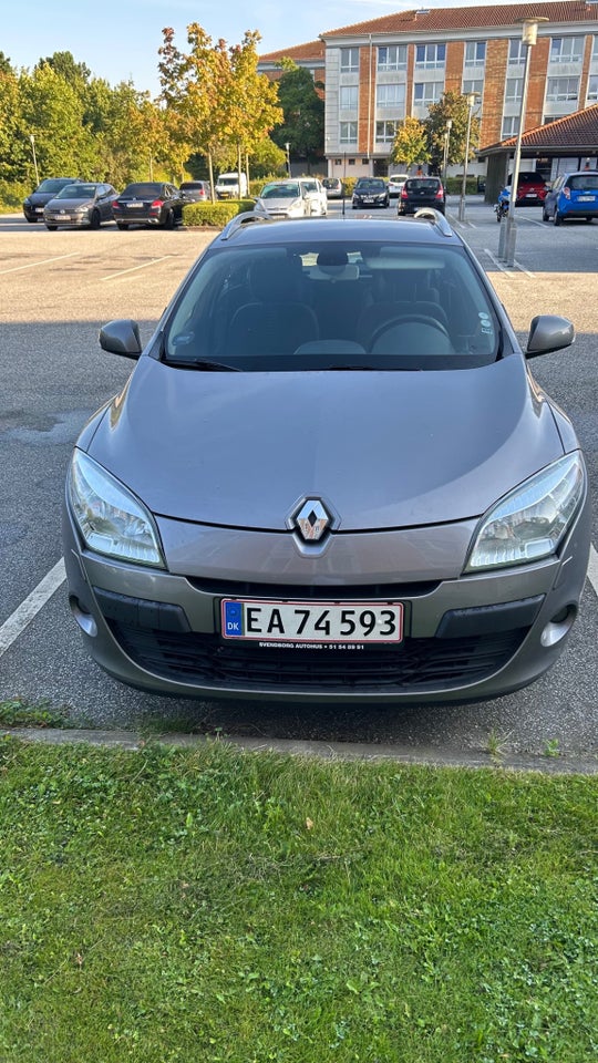 Renault Megane III 1,6 110 Expression Sport Tourer 5d