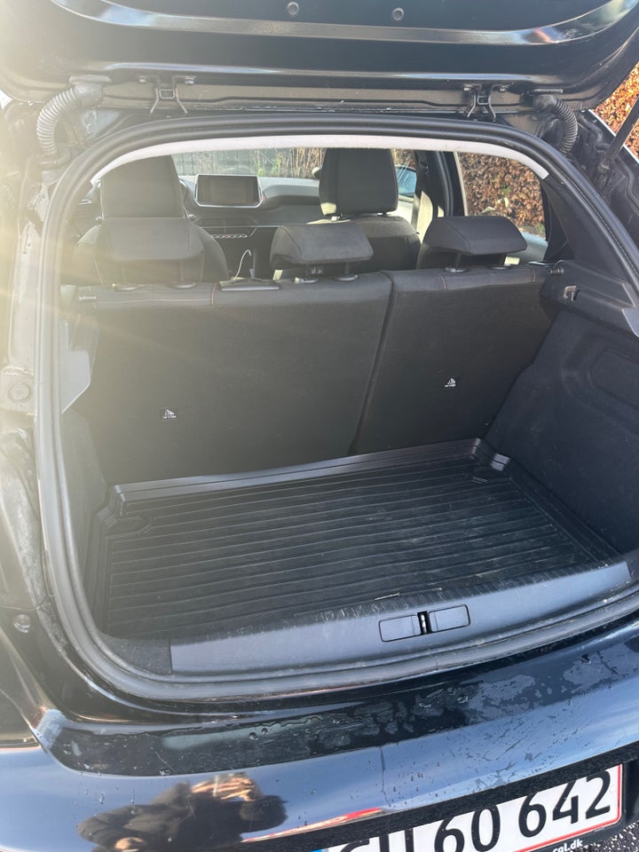 Peugeot 208 1,2 PureTech 75 Active Edition 5d