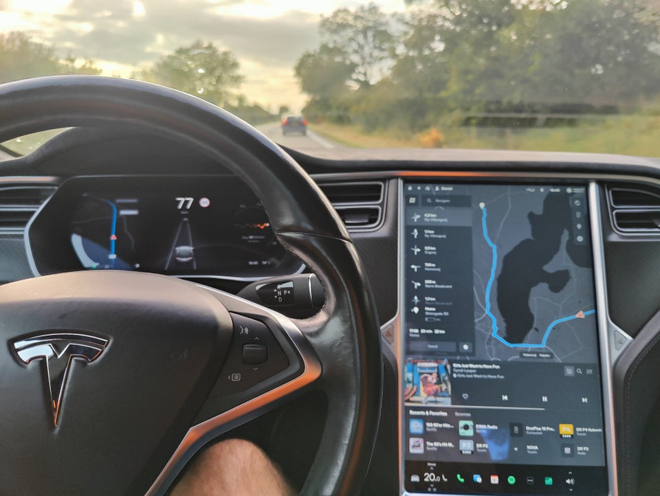 Tesla Model S 85D 5d