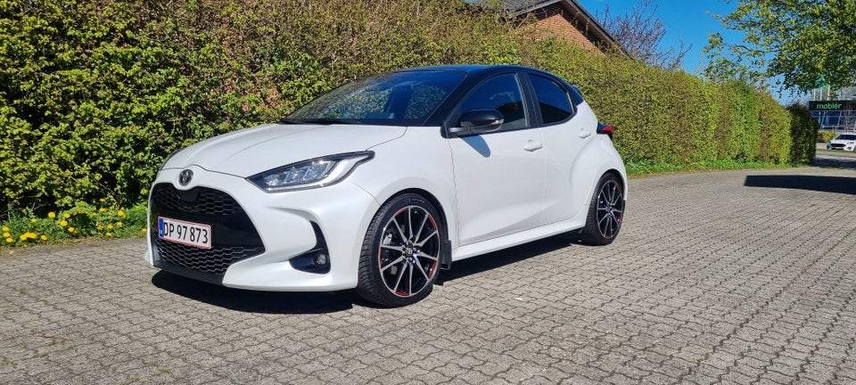 Toyota Yaris 1,5 Hybrid GR Sport e-CVT 5d