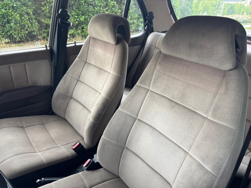 Saab 900 2,0  5d