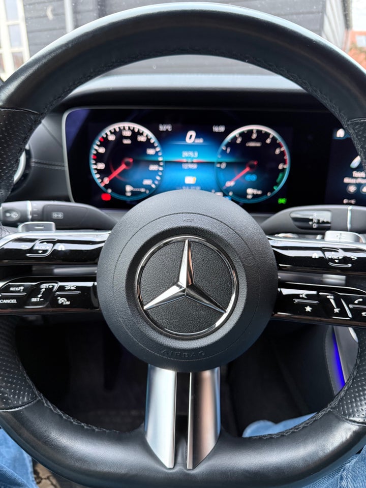 Mercedes E300 de 2,0 AMG Line aut. 4d