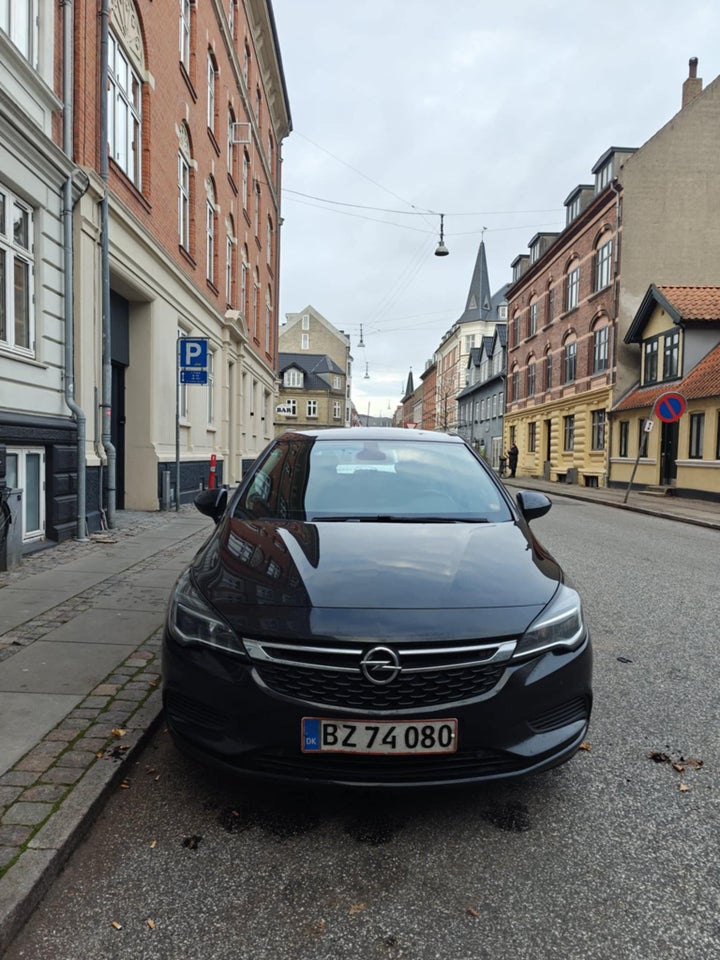 Opel Astra 1,6 CDTi 136 Enjoy 5d