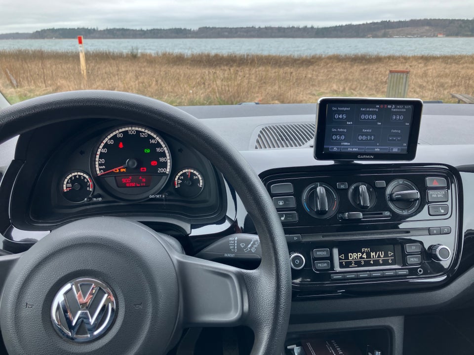 VW Up! 1,0 75 Move Up! ASG 3d