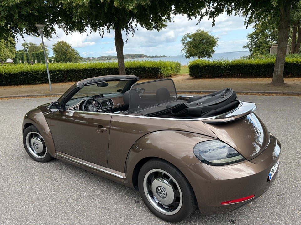VW The Beetle 1,2 TSi 105 Design Cabriolet BMT 2d
