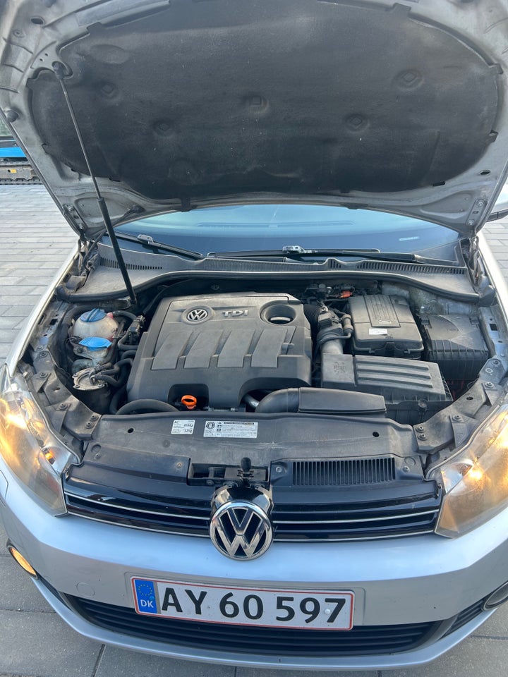 VW Golf VI 1,6 TDi 105 Comfortline DSG BMT 5d