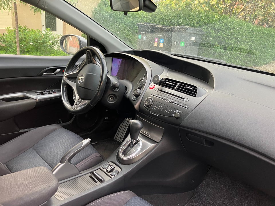 Honda Civic 1,8 Sport aut. 5d
