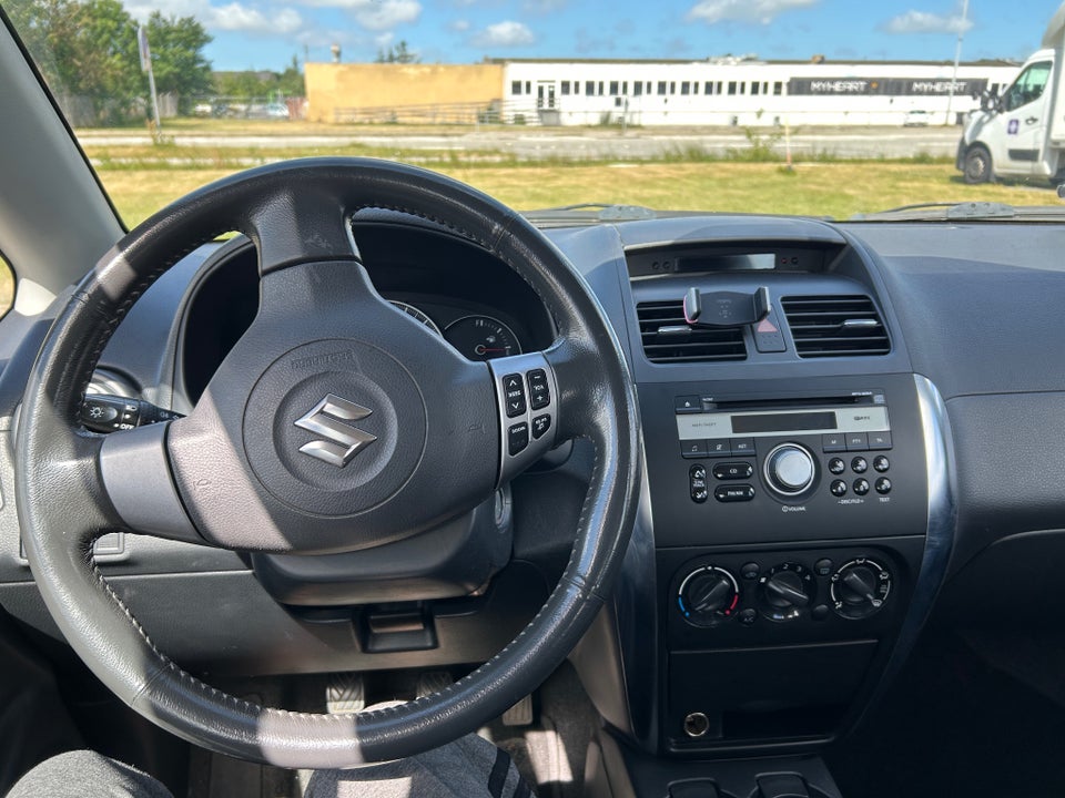 Suzuki SX4 1,6 GL 5d