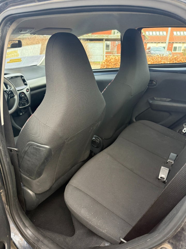 Citroën C1 1,0 VTi Iconic 5d