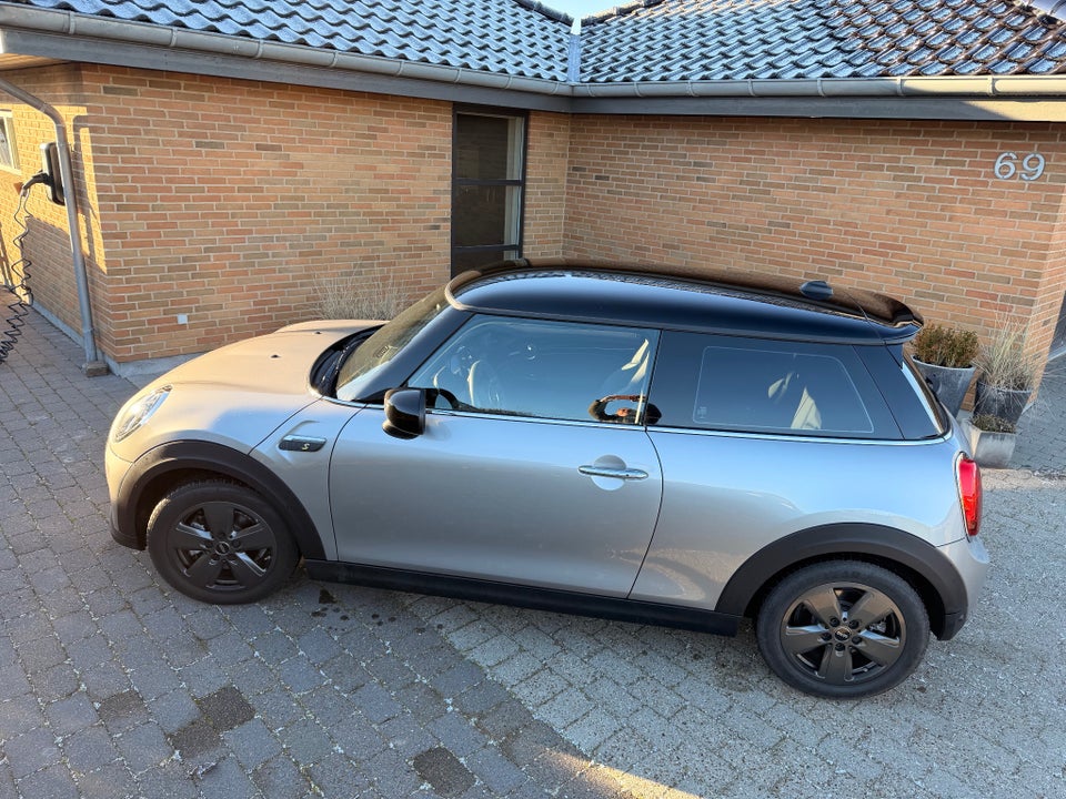MINI Cooper SE Maximise 3d