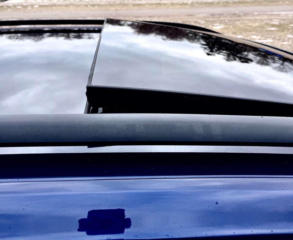 VW Touran 1,6 TDi 115 Comfortline Connect DSG 7prs 5d