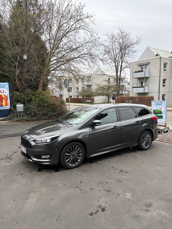 Ford Focus 1,0 SCTi 125 ST-Line stc. 5d